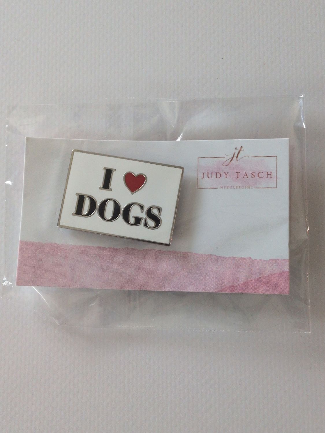 I Heart Dogs Needle Minder