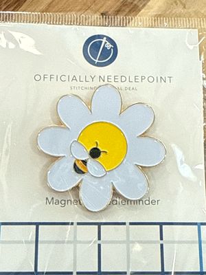 Bee on Daisy Needle Minder