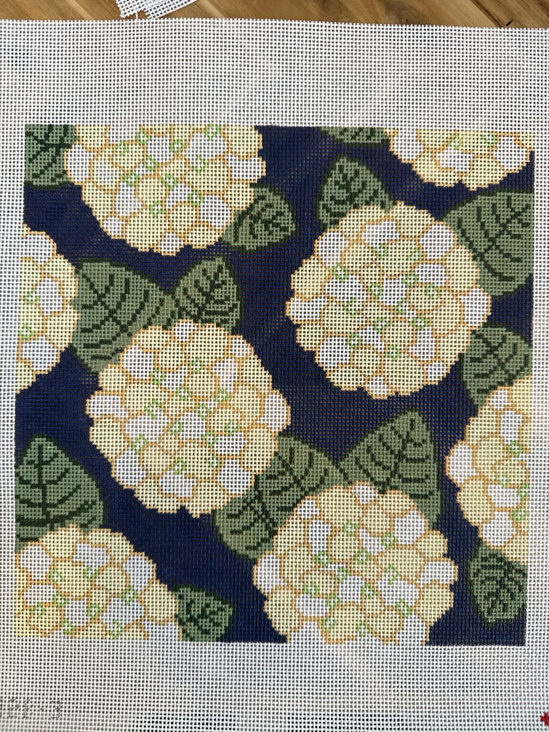 Hydrangeas Ivory 10 x 10