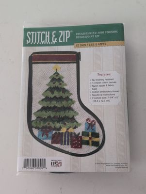 Stitch &amp; Zip Christmas Tree &amp; Gifts Stocking