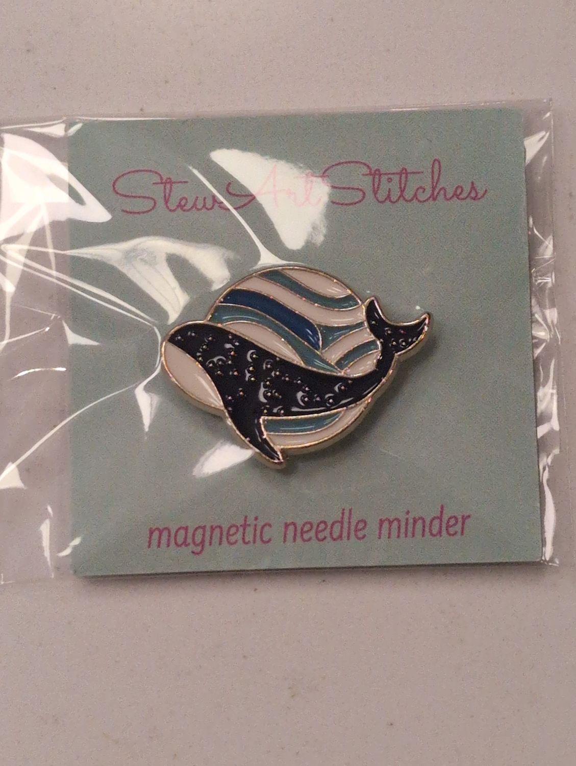 Whale Enamel Needle Minder