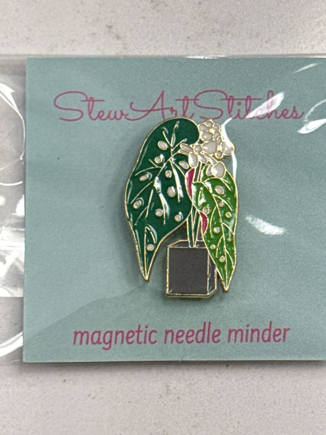Potted House Plant Enamel Needle Minder 5