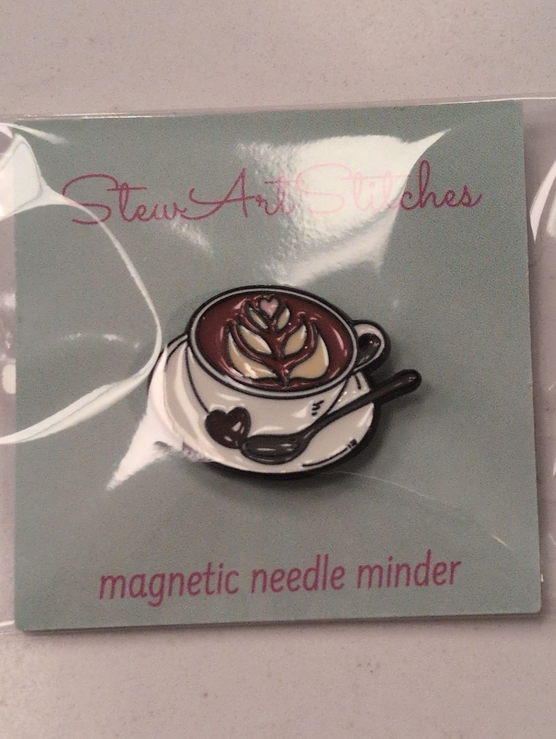 Cappuccino Enamel Needle Minder