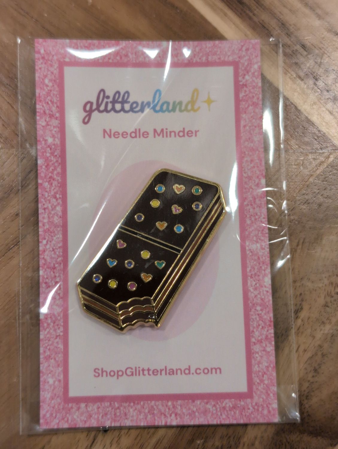 Glitterland Rainbow Brownie Needle Minder