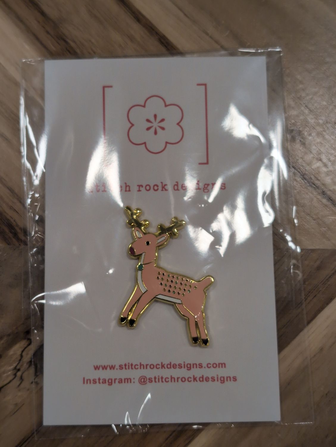 Pink Reindeer Needle Minder