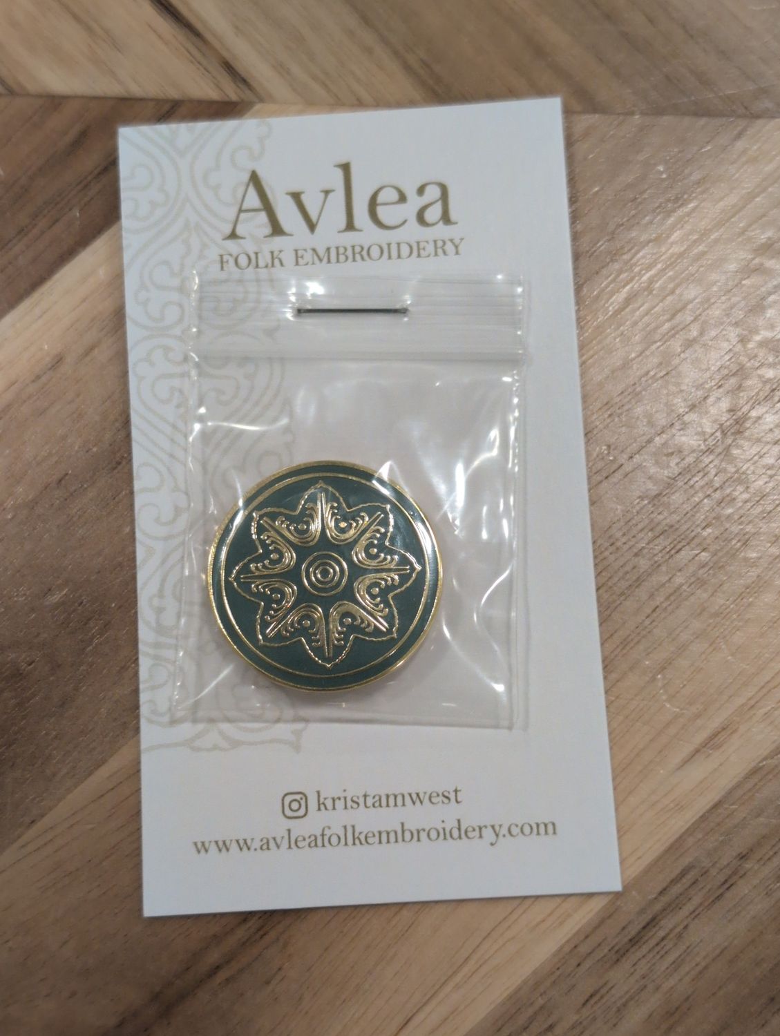 Daphni Needle Minder