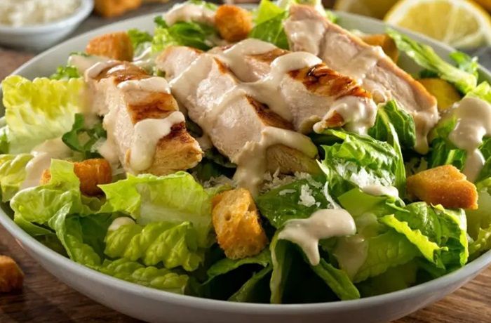 ENSALADA CHICKEN CESAR`S
