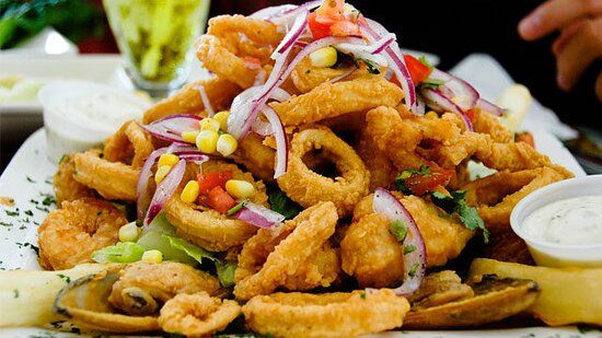 PICADERA PERUANA DE MARISCO (PARA COMPARTIR)