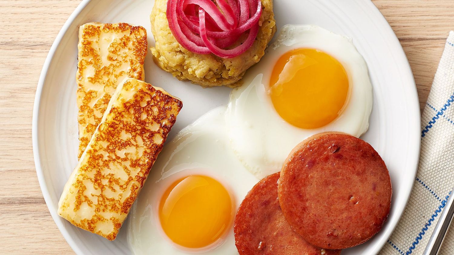 DESAYUNO DOMINICANO