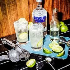 TRAGO VODKA ABSOLUT
