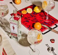 GIN TONIC (BEEFEATER)