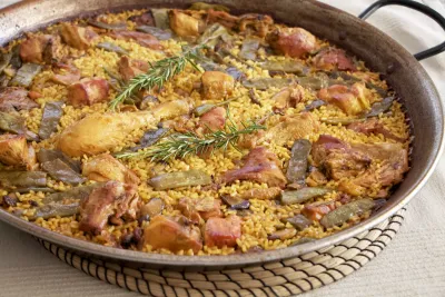PAELLA DE VALENCIANA  (DOS PERSONAS)