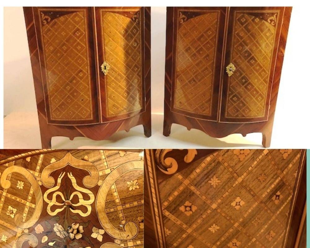 Paire d'encoignures en marqueterie. Epoque XIXè siècle