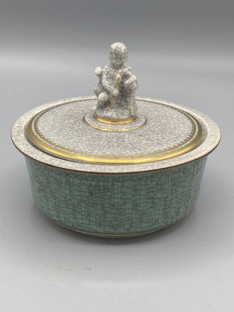 Boite Art Déco En Porcelaine De Royal Copenhague.