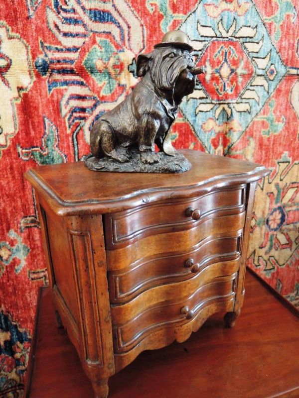 Commode De Maîtrise. Epoque XVIIIè Siècle