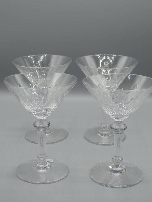Baccarat. Quatre Coupes à Champagne. Modèle Champigny