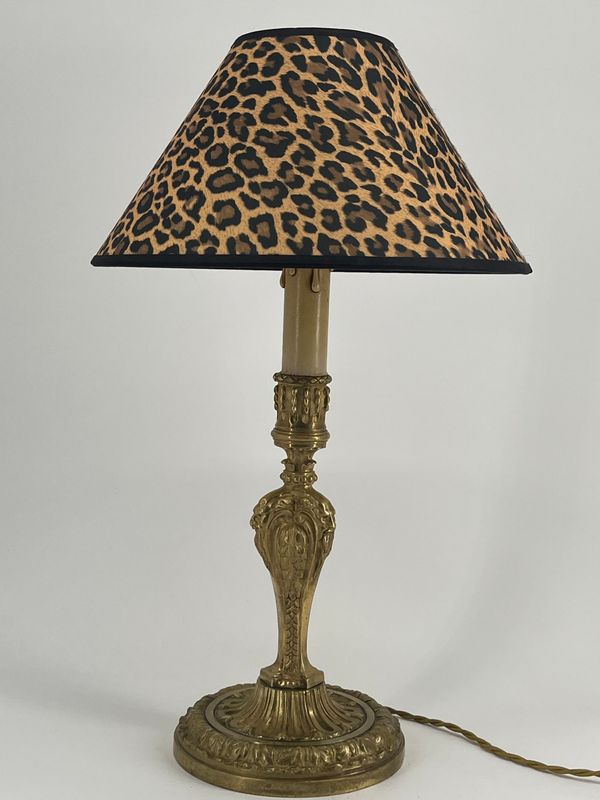 Flambeau Monté En Lampe, En Bronze Doré. Style Régence.   Torch Mounted As A Lamp, In Gilt Bronze. Regence Style.