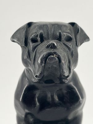 Le Verrier. Bouledogue . Signé                                            Le Verrier.  Bulldog. Signed