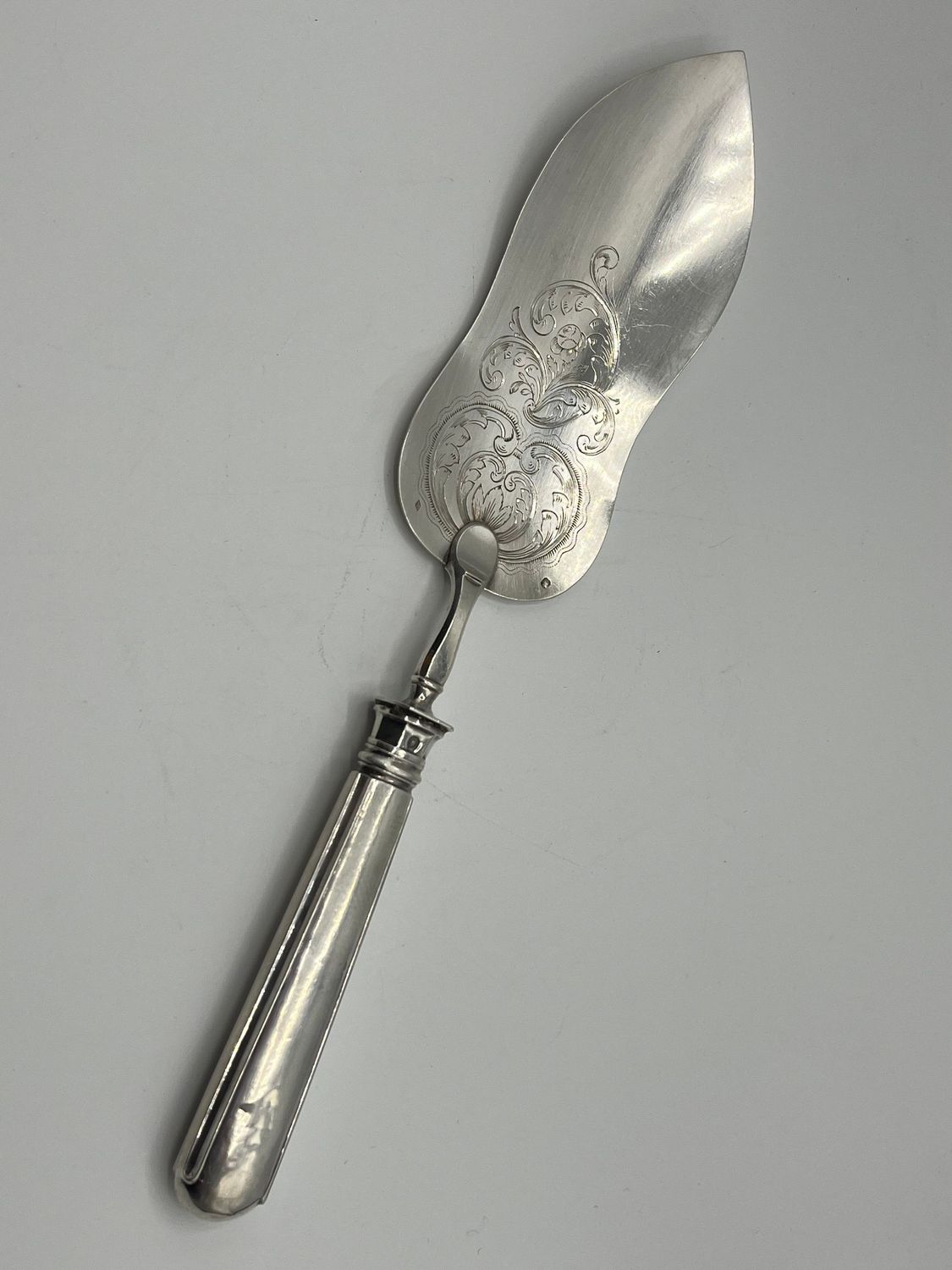 Pelle à Tarte En Argent Massif  Pie Server In Sterling Silver