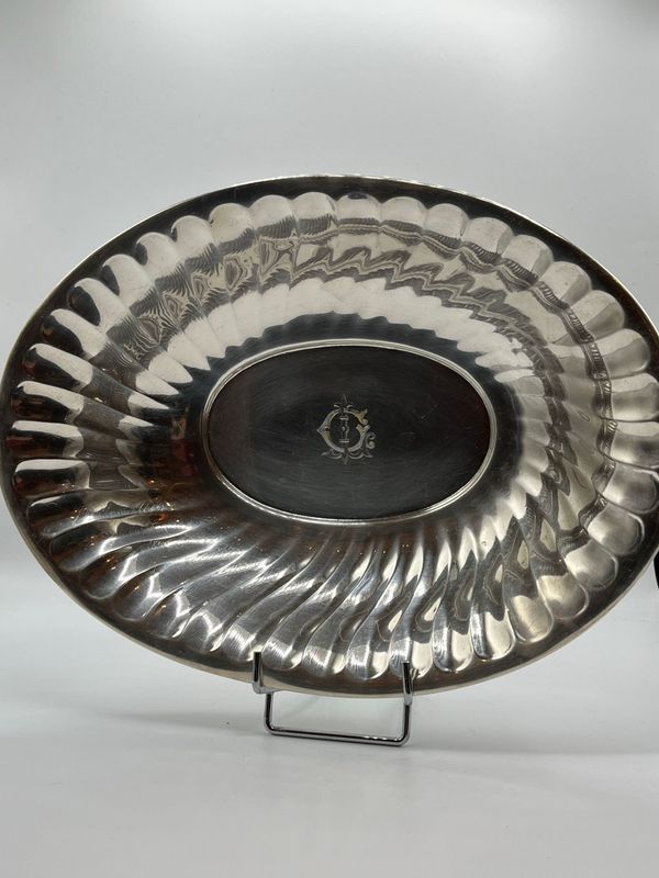 Christofle. Corbeille à Pain, Ou à Fruits En Métal Argenté  Christofle.bread Or Fruit Basket In Silver-plated Metal.