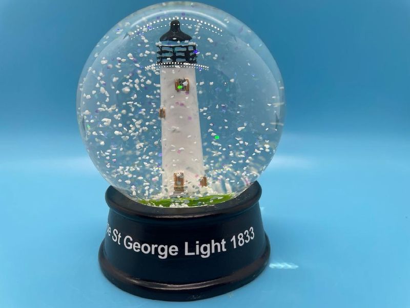 3" Lighthouse Snow Globe