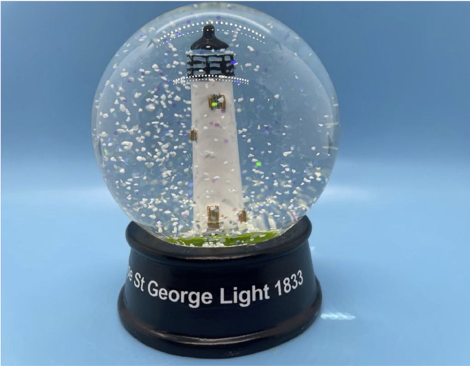 3" Lighthouse Snow Globe