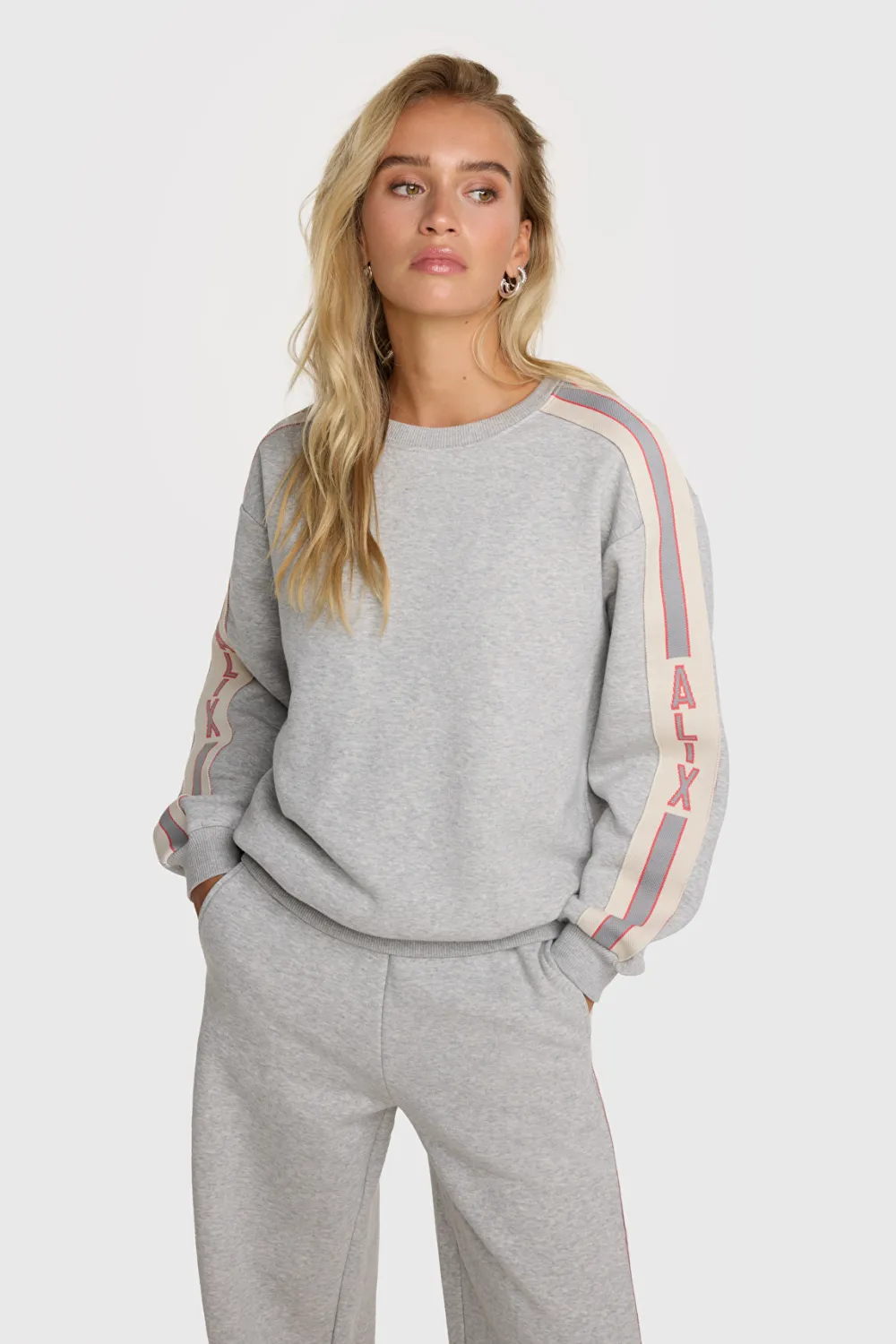 Alix 2502837097 sweat