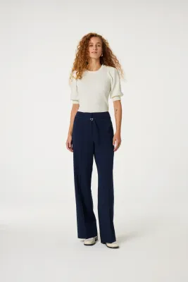 FC Molly Short Sleeve Pullover Cosy White