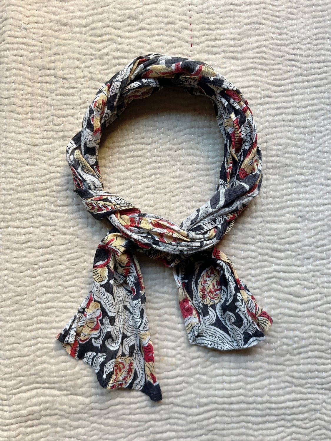 MAISON HOTEL SCARF PEPE