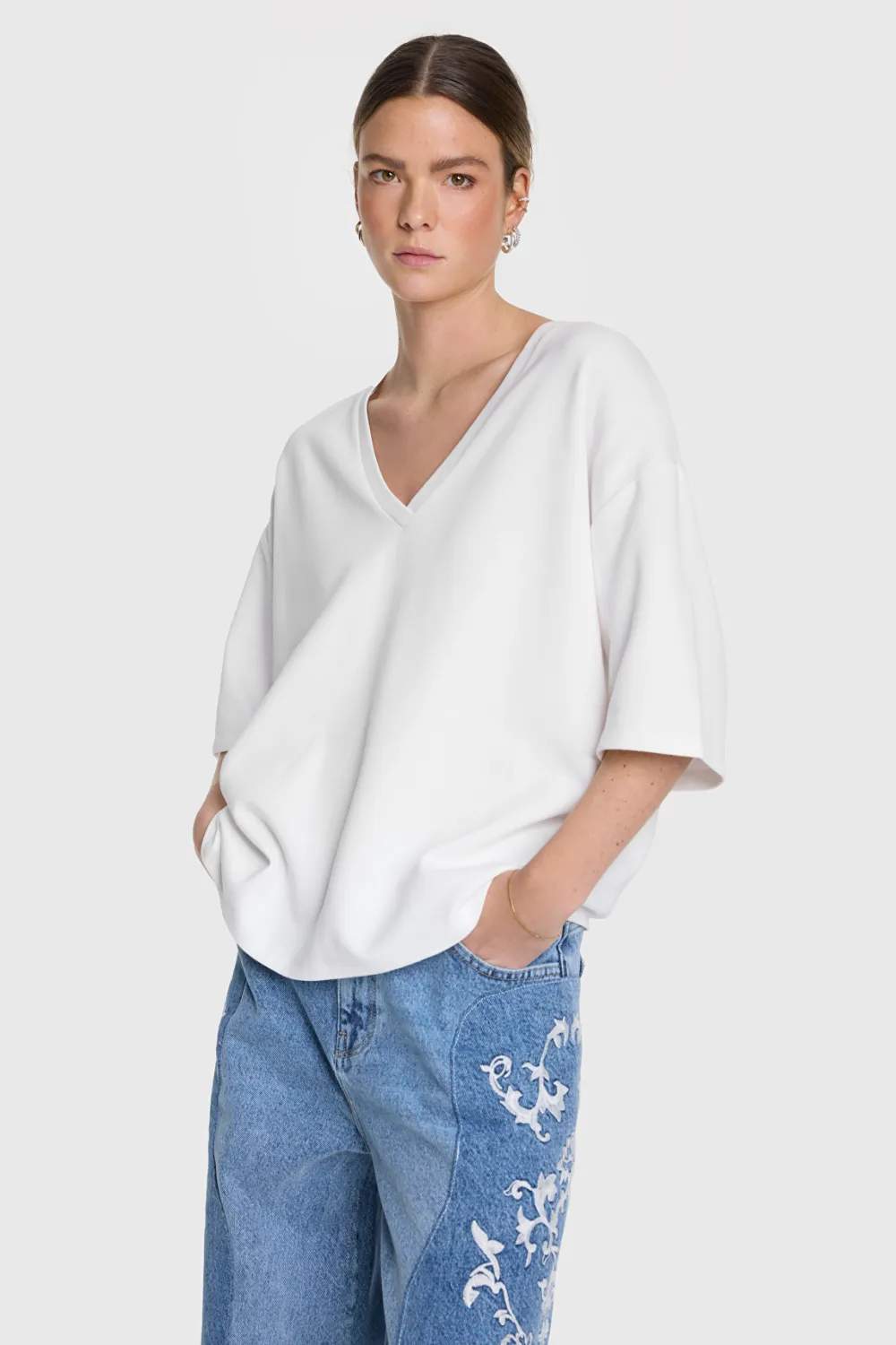 Ladies woven soft white sweat the label 2503844094