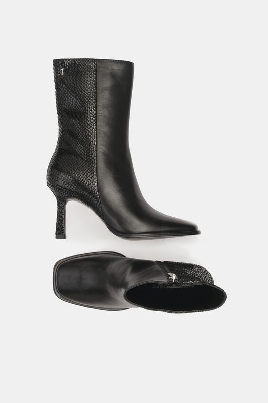 FABIENNE CHAPOT Slimane Boots Black