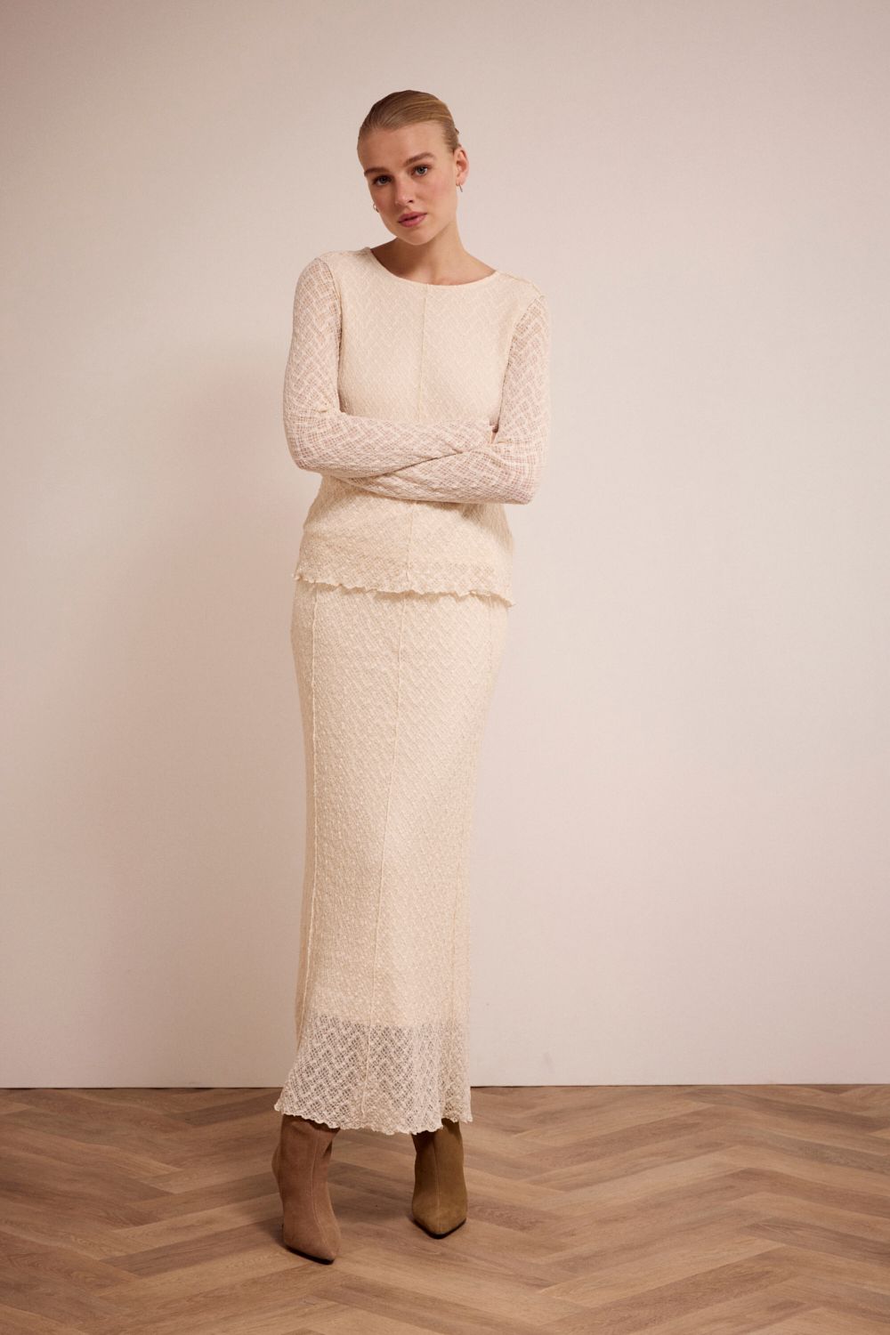 TRAMONTANA Stretch Lace Skirt