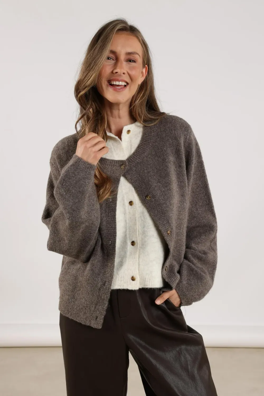 NUKUS Mia Cardigan Fango