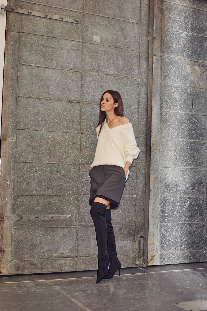 HAUTE L’AMITIÉ Blossom V-Knit Off-White Melange