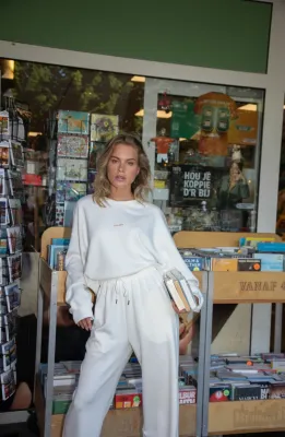 STUDIO AMAYA Betsie Sweater