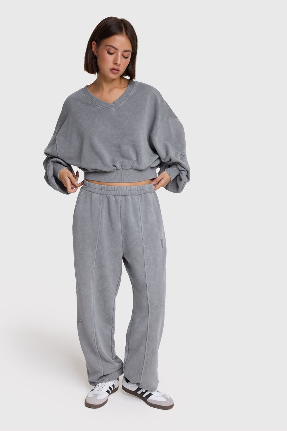 ALIX THE LABEL ladies knitted cutseam sweat pants
