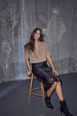 HAUTE L’AMITIÉ Drew Denim Top Camel HL10575