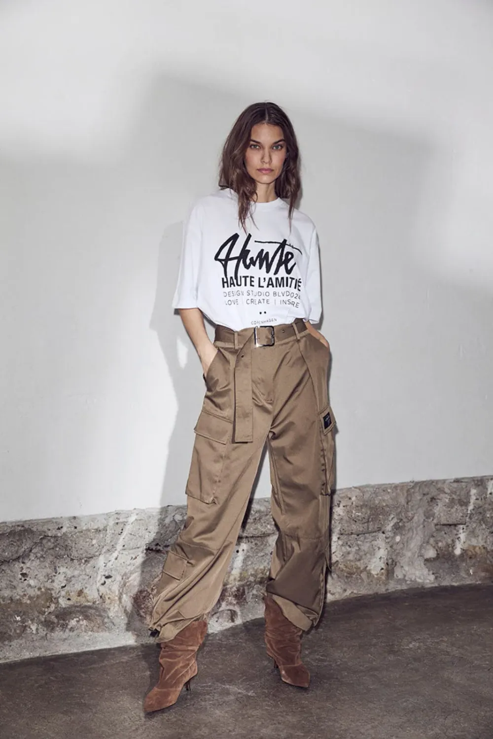 HAUTE L’AMITIÉ Studio Loose Tag Tee