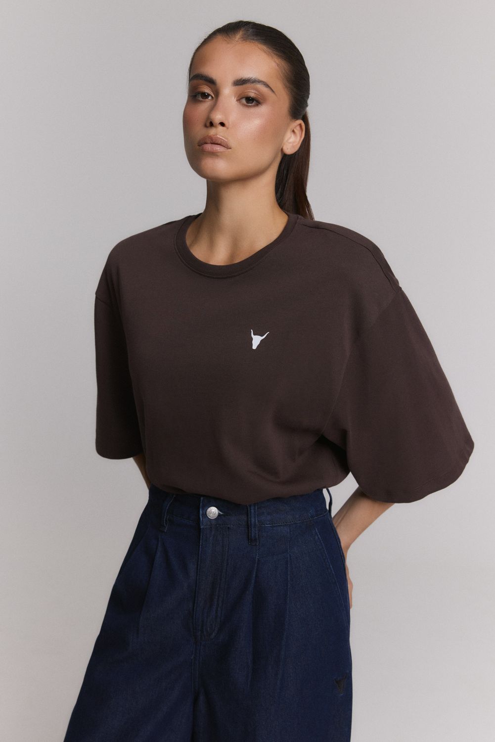 ALIX THE LABEL BODY T-SHIRT DEEP BROWN
