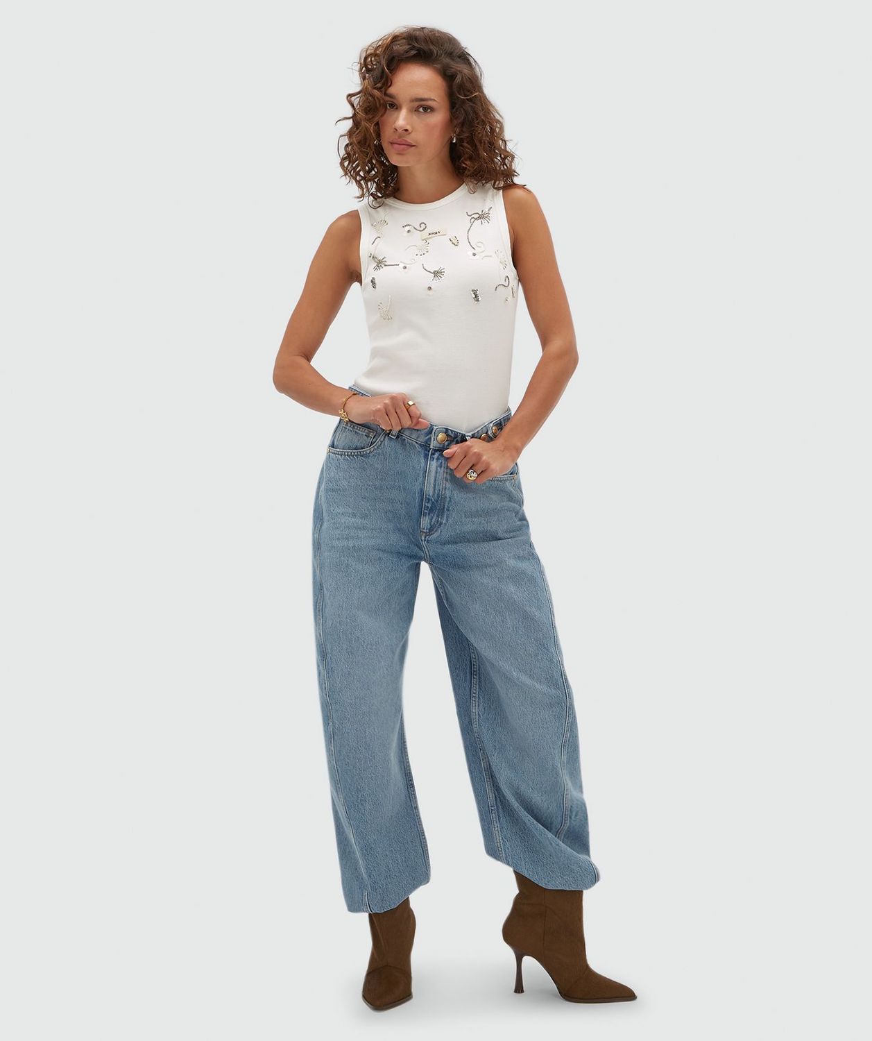 JV-CALIX slim fit top with pearl details Offwhite