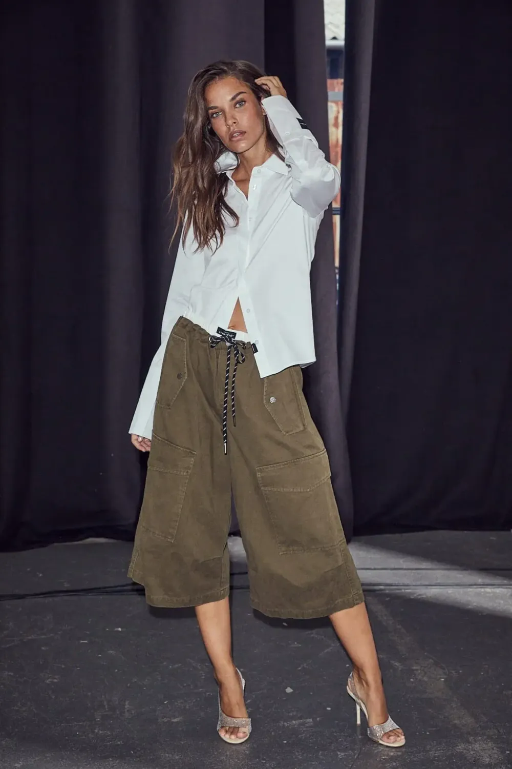 HAUTE L’AMITIÉ Pull On Cargo Bermudas