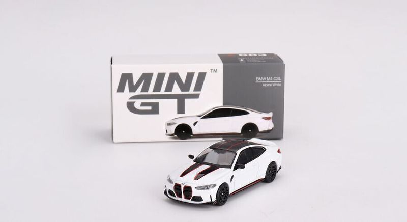 Mini GT BMW M4 CSL