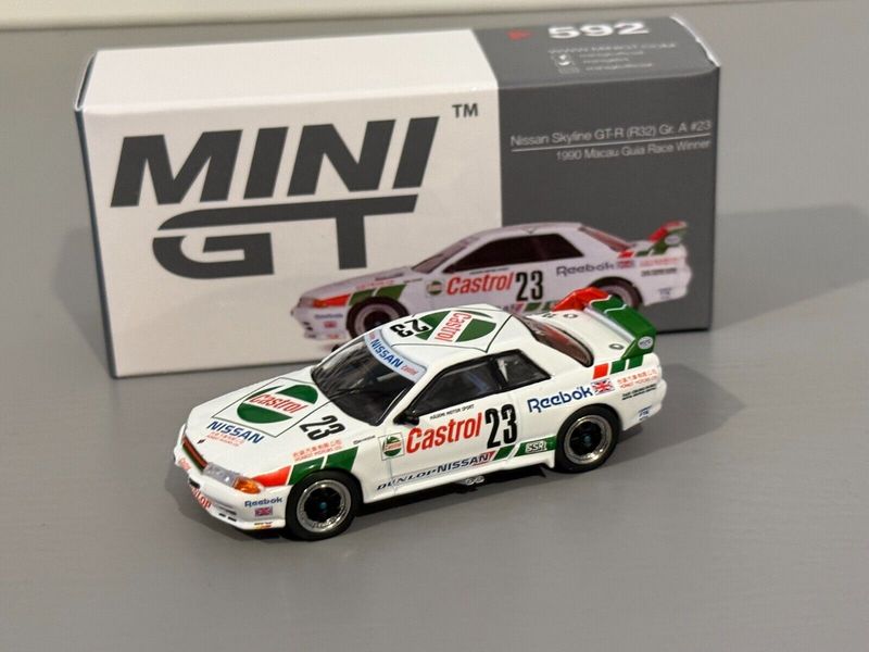 Mini GT Nissan Skyline GT-R (R32) Gr. A Mini GT Nissan Skyline GT-R (R32) Gr. A