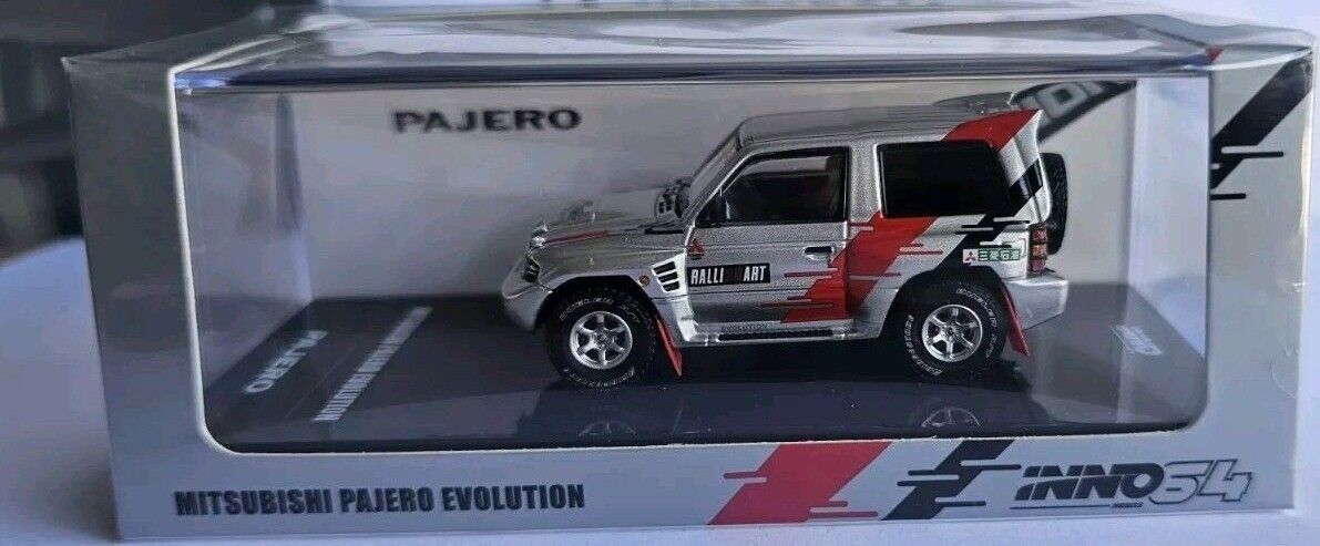 Inno64 Mitsubishi Pajero Evolution