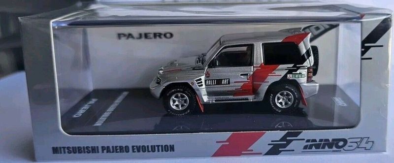 Inno64 Mitsubishi Pajero Evolution Inno64 Mitsubishi Pajero Evolution