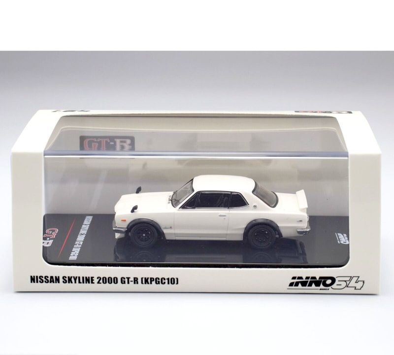 Inno64 1:64 Nissan Skyline 2000 GT-R KPGC10 (Weiß) Inno64 1:64 Nissan Skyline 2000 GT-R KPGC10 (Weiß)