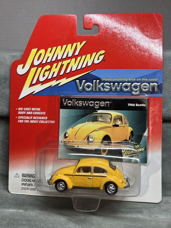 Johnny Lightning 1966 Volkswagen Beetle #Yellow Johnny Lightning 1966 Volkswagen Beetle #Yellow