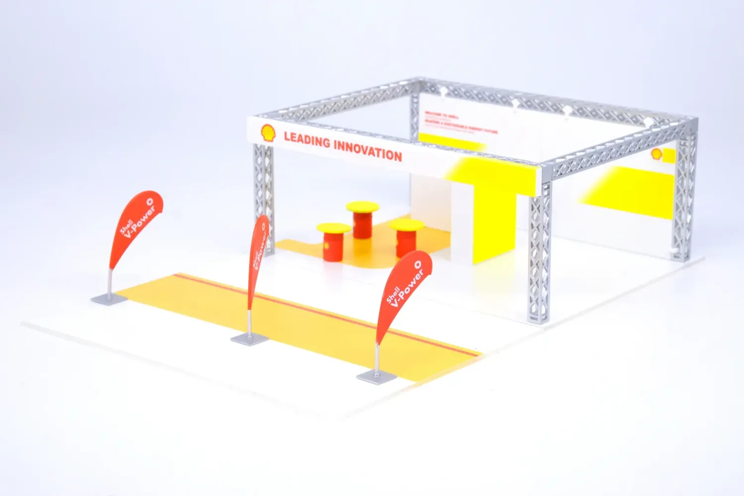 Inno64 Shell Exhibition Kiosk Diorama