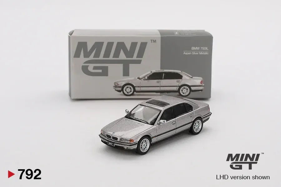 Mini GT BMW 750iL Aspen Silver Metallic #MGT792