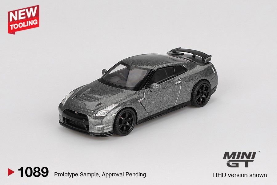 Mini GT Nissan GT-R Nismo R35 CRS Version #MGT1089